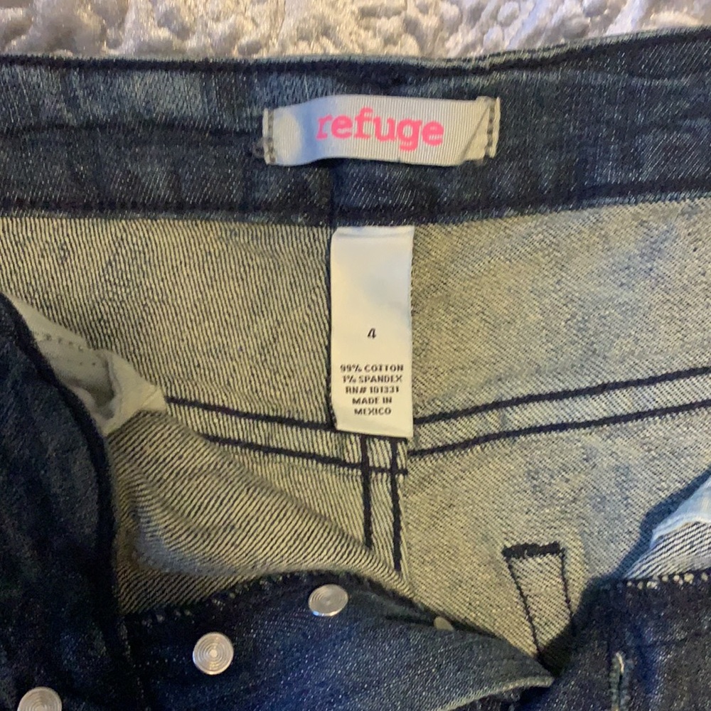 High Rise Shorts - Picture 3 of 4